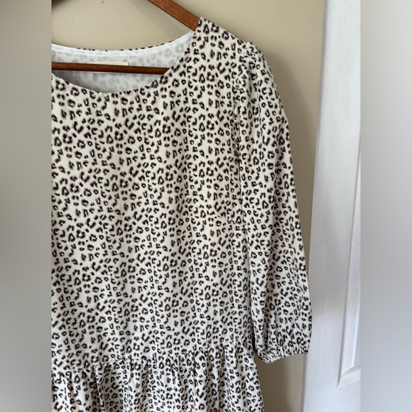 Andthewhy Leopard Print Long Sleeve Dress Size Medium - Picture 2 of 8